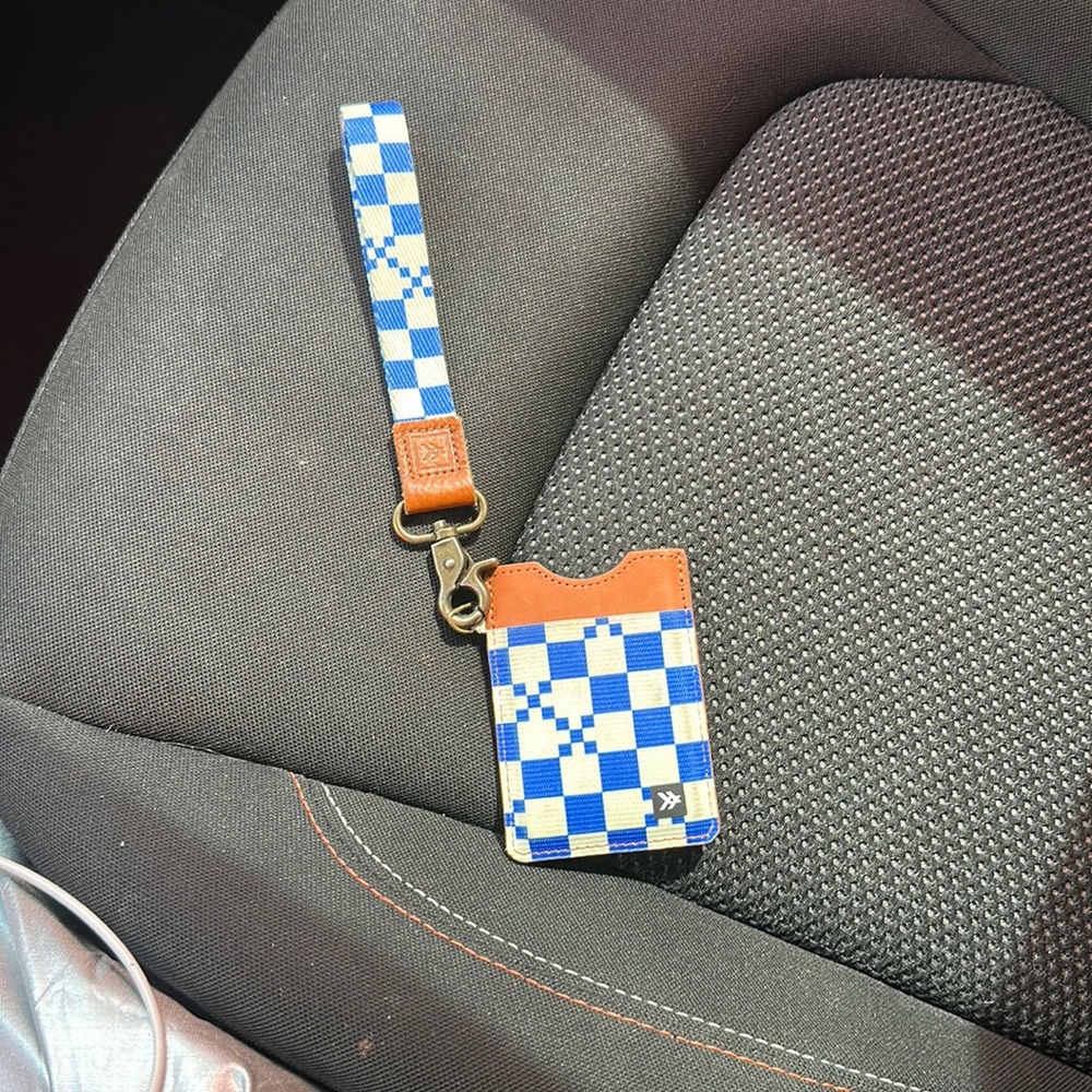 thread wallet